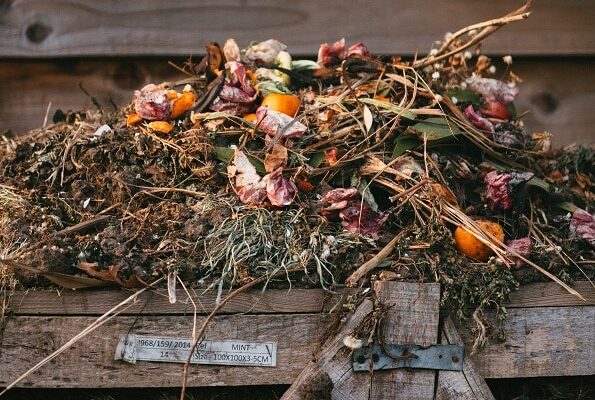 Composting gardening